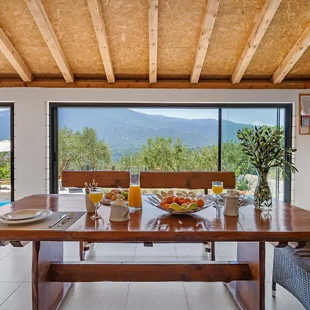 ヴィラ Pasika With Private 31m2 Pool, Summer Kitchen With Bbq, 4 Bedrooms *