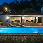 Pasika With Private 31m2 Pool, Summer Kitchen With Bbq, 4 Bedrooms Kostanje