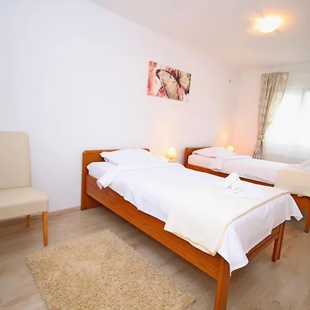 Pasika With Private 31m2 Pool, Summer Kitchen With Bbq, 4 Bedrooms Kostanje