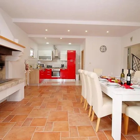 Pasika With Private 31m2 Pool, Summer Kitchen With Bbq, 4 Bedrooms Villa