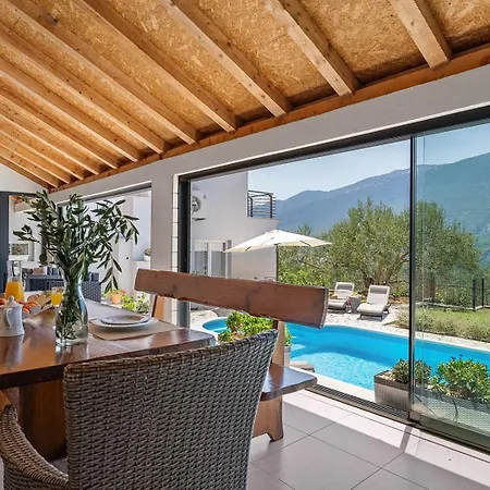 Pasika With Private 31m2 Pool, Summer Kitchen With Bbq, 4 Bedrooms Villa